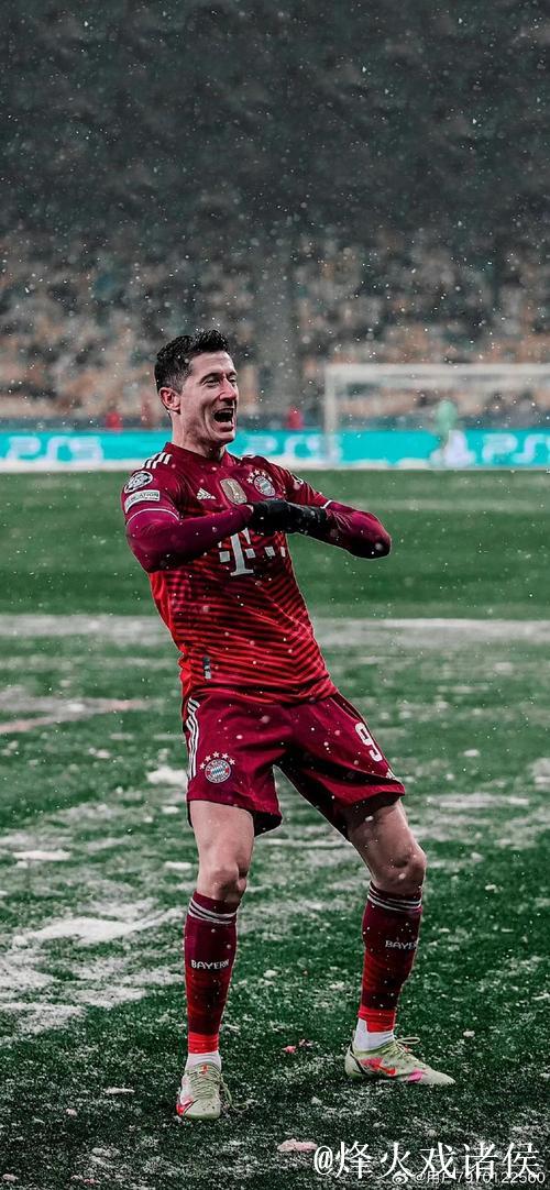 拜仁前锋莱万计划在德甲半程后接受腹股沟手术 拜仁前锋莱万计划在德甲半程后接受腹股沟手术