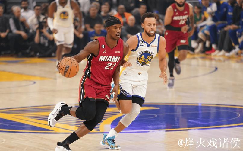 库里19+11力压巴特勒17分 勇士力克热火豪取4连胜 库里19+11力压巴特勒17分 勇士力克热火豪取4连胜